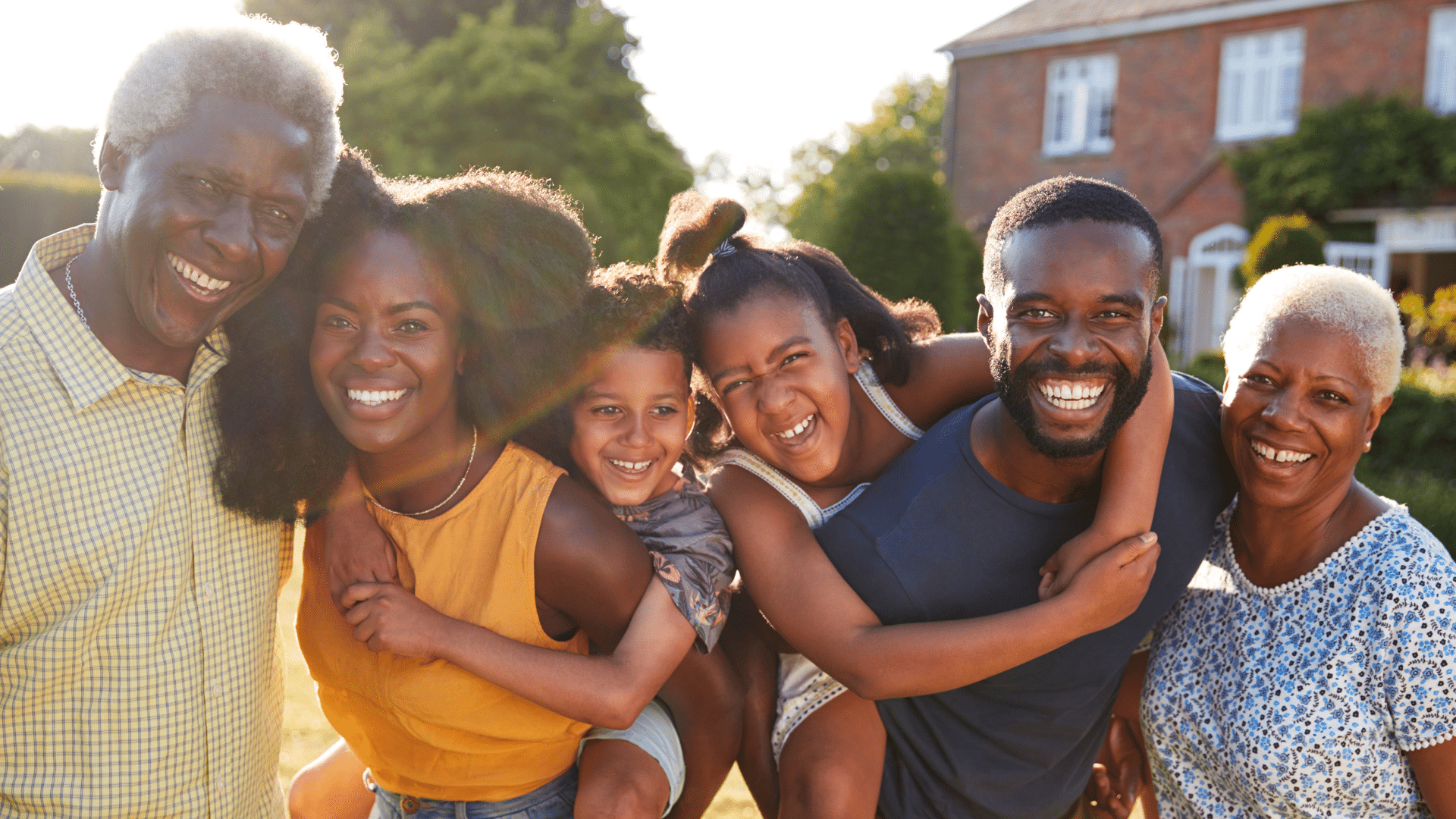 An image of a generational family who has created their long term care plan