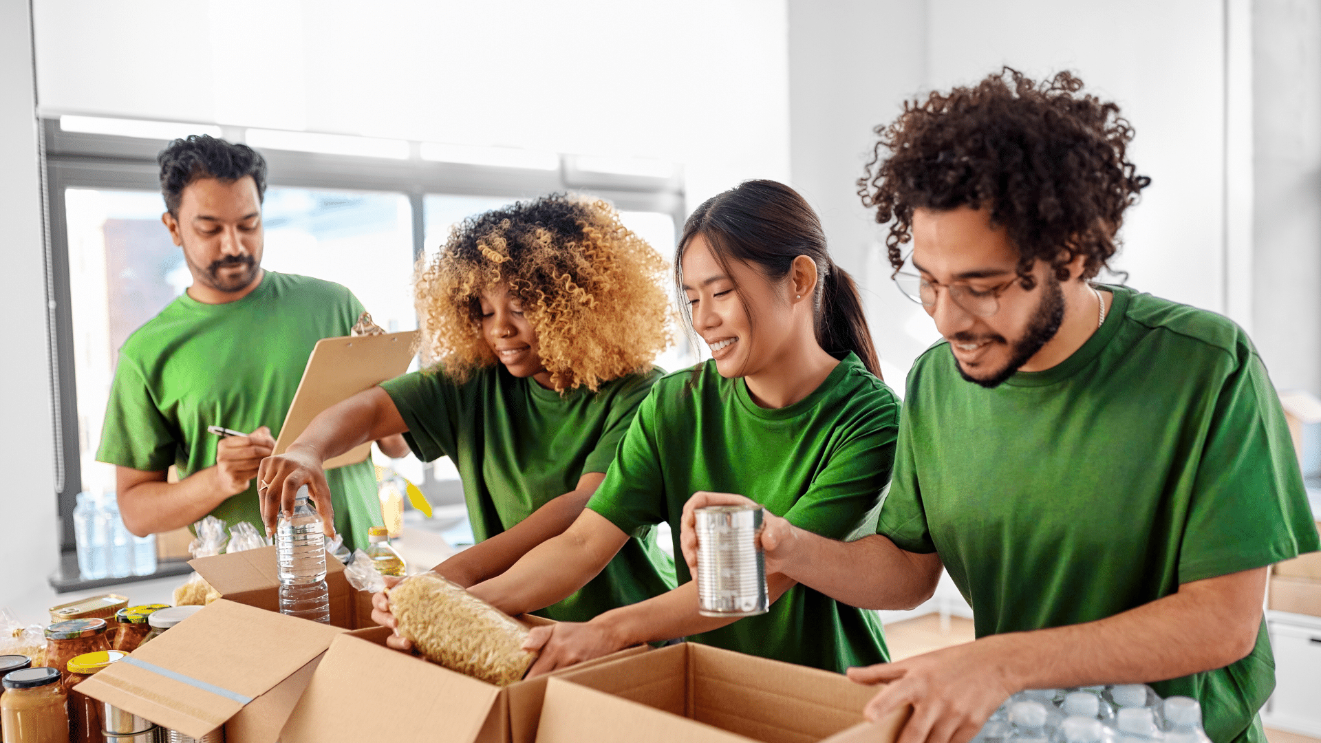 An image of volunteers working together at a local London Ontario non-profit organization